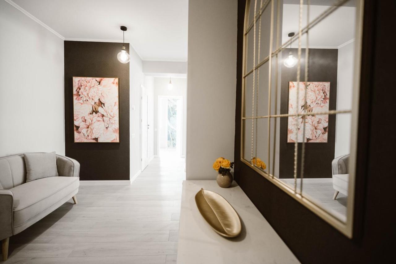 Sibiu Ezonia Central Apartment المظهر الخارجي الصورة